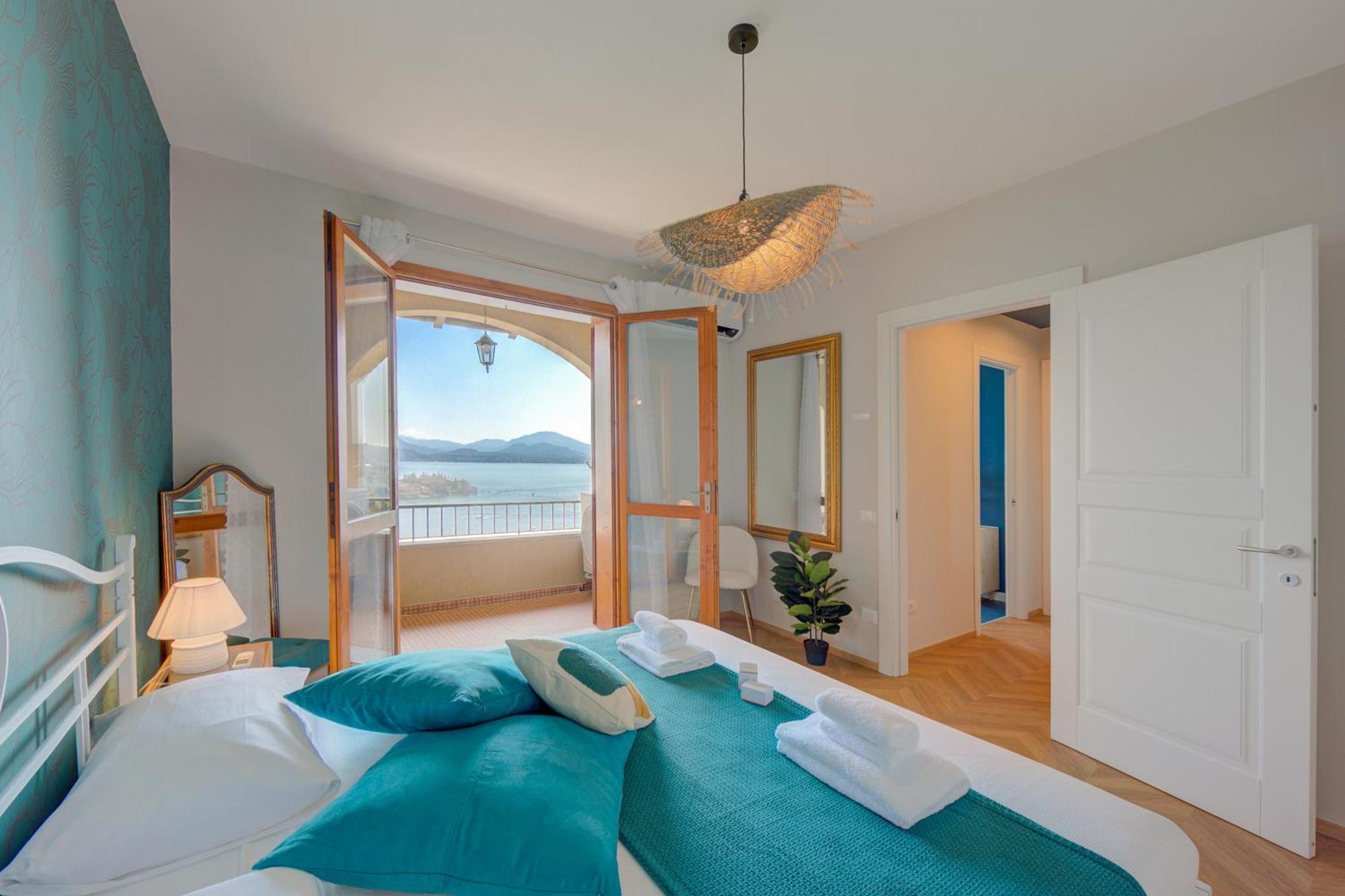 Pandora Lake View Stresa - Happy Rentals Екстериор снимка