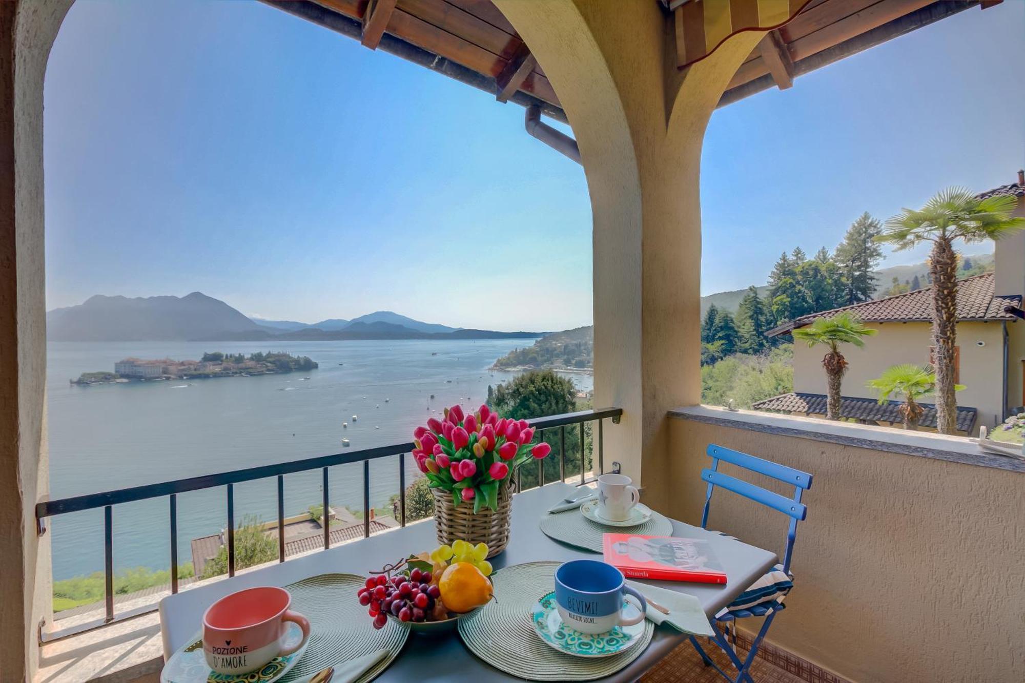 Pandora Lake View Stresa - Happy Rentals Екстериор снимка
